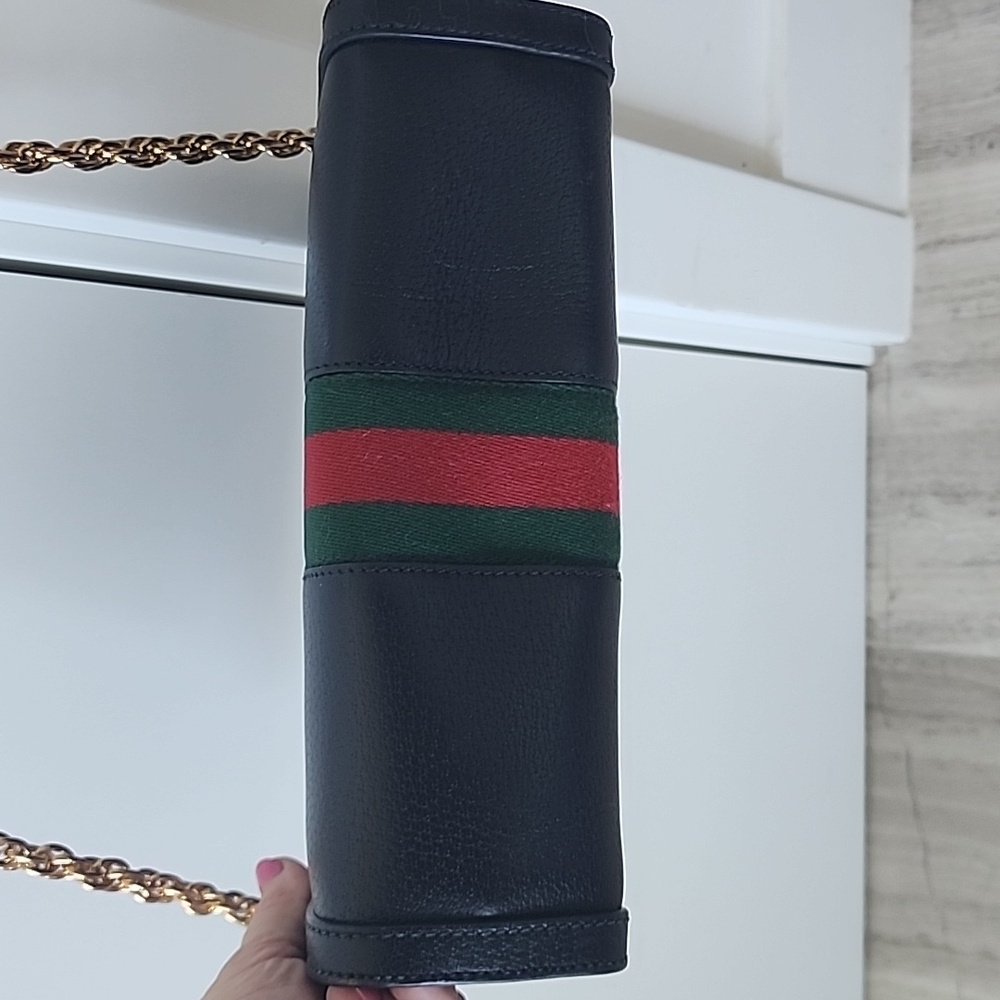 Gucci Black Leather Shoulder Bag - Picture 10 of 14